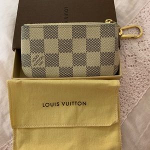 Sold on merc Louis Vuitton key pouch damier